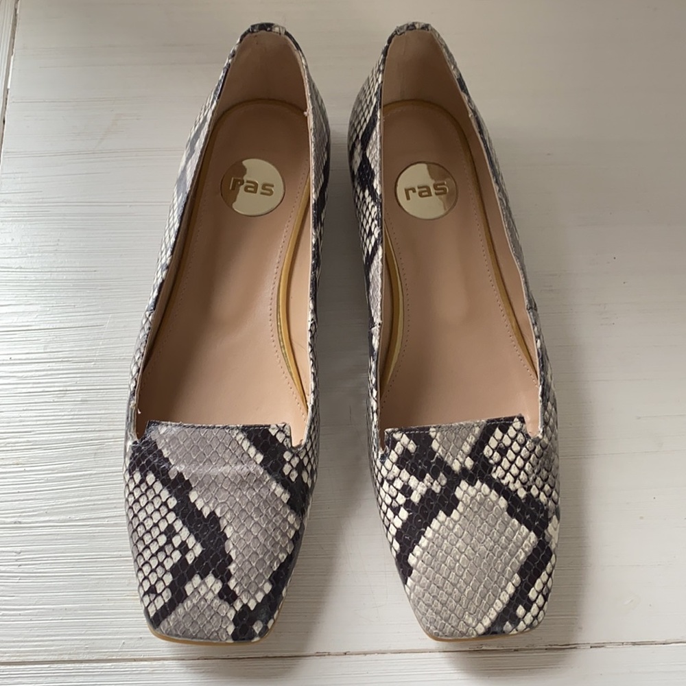 Ras Snakeskin Pattern Flats loafers